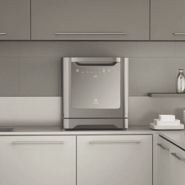 lava_loucas_electrolux_8_servicos_inox_127v__110v__le08s_92076306_7ab0_600x600.jpg